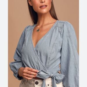 Loft balloon sleeve wrap crop top